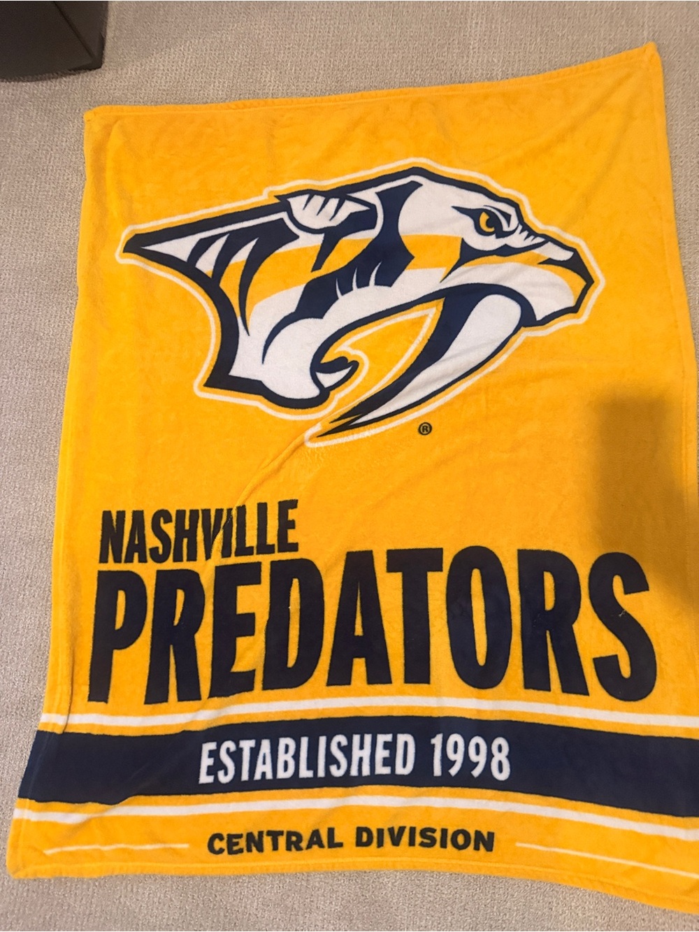 Nashville Predators NHL Hockey Yellow throw blanket approx. 3’.5”x5’